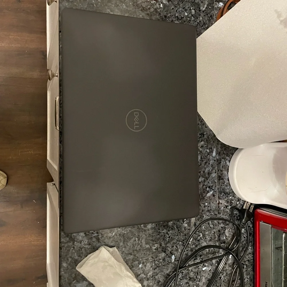 dell Inspiron 15 3000 series i5